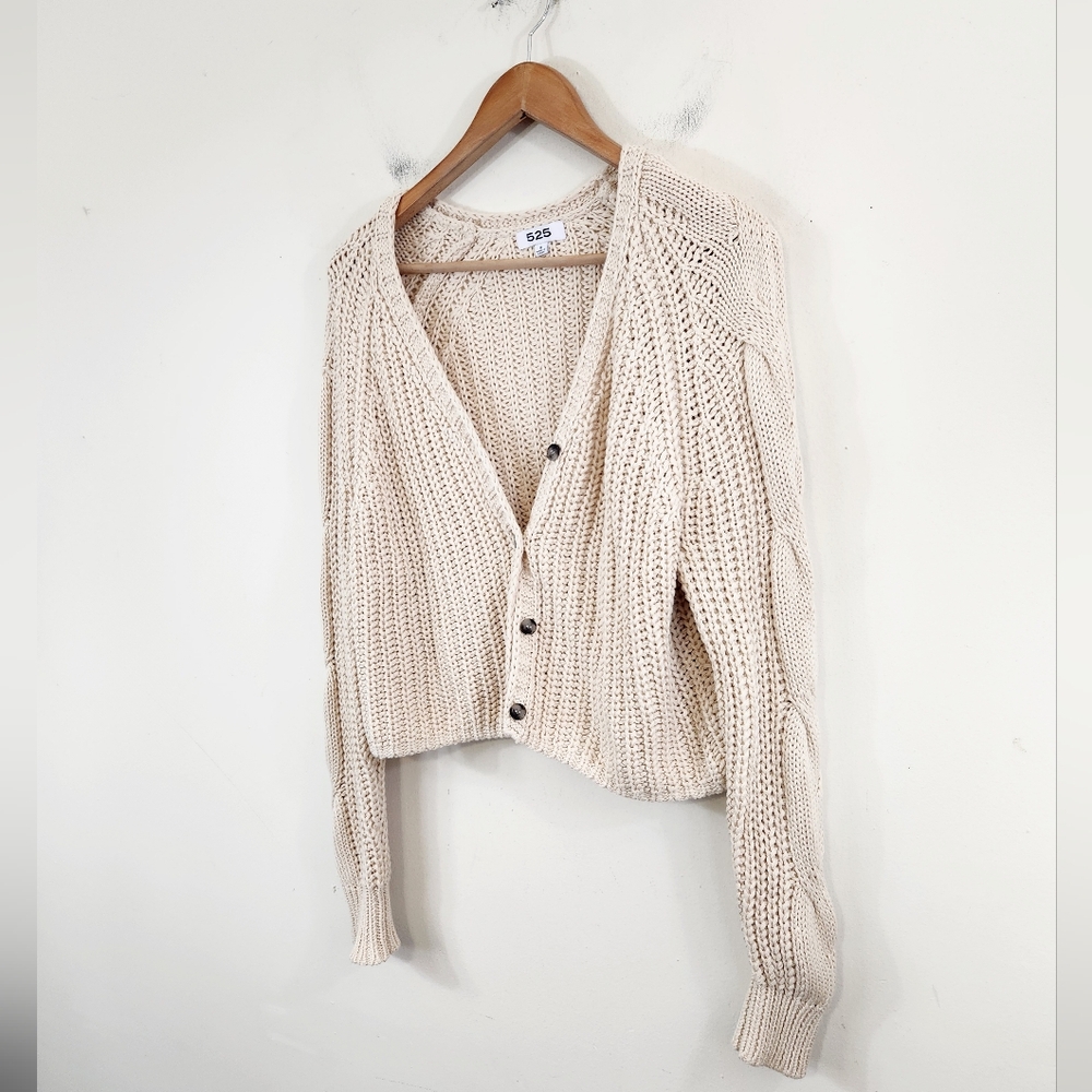 525 American cable knit sweater